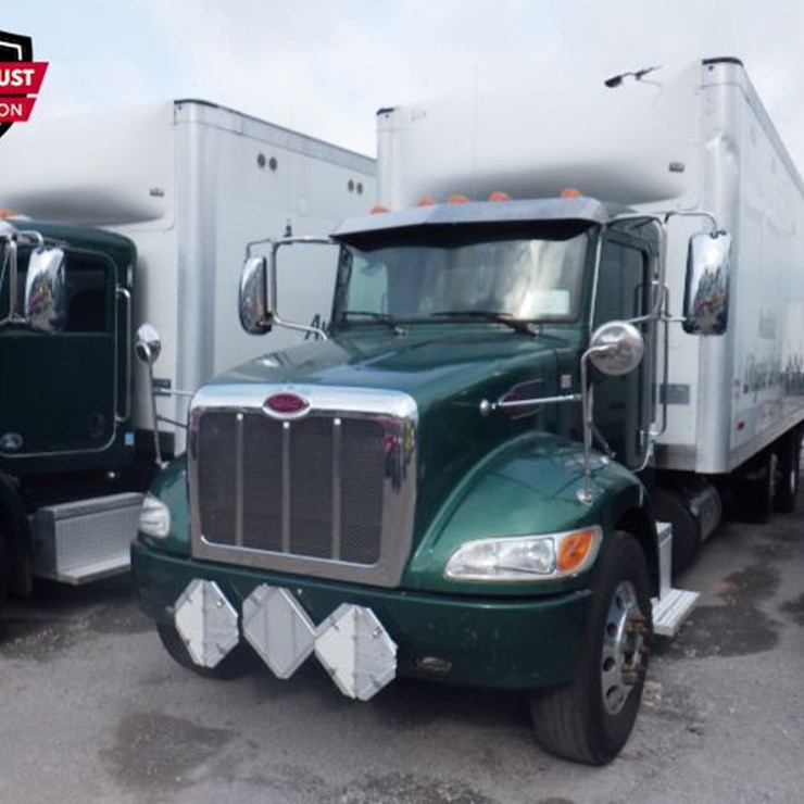2020 PETERBILT 348