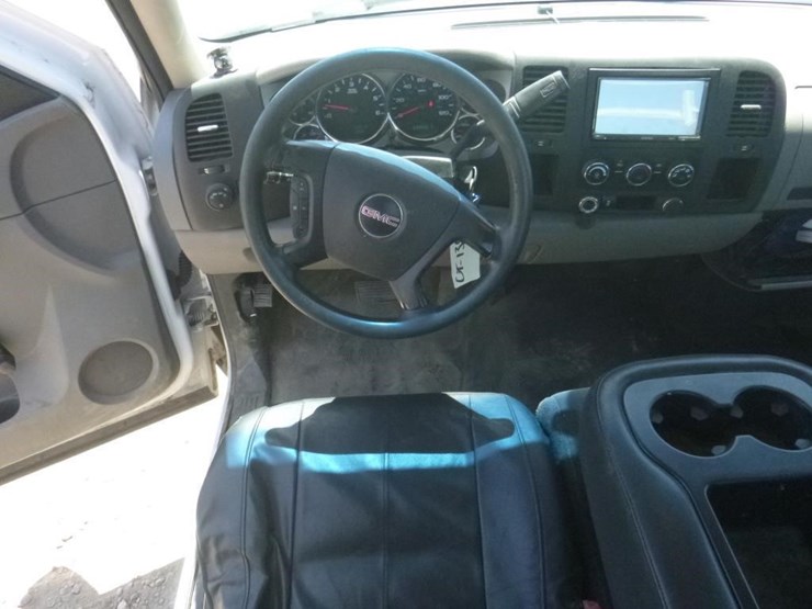 2012-gmc-2500hd-image-7