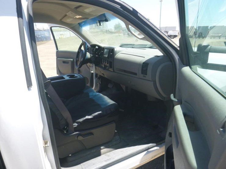 2012-gmc-2500hd-image-6