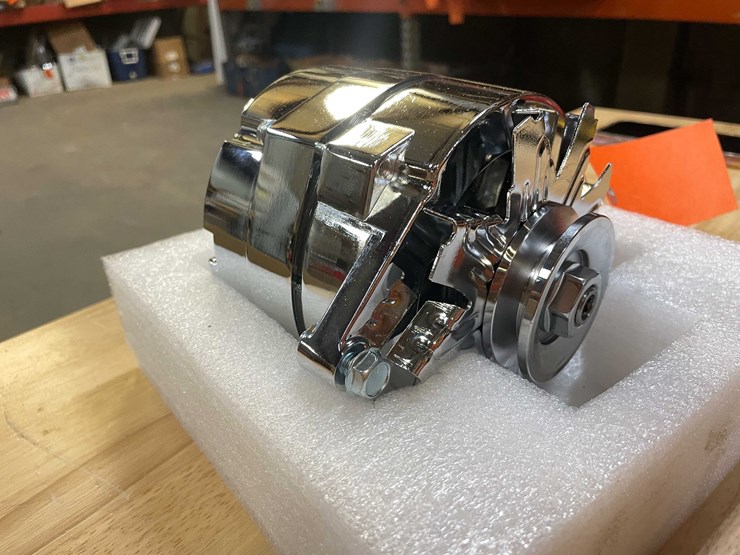 #2705-•-chrome-12vdc-alternator-(pr12)-image-4