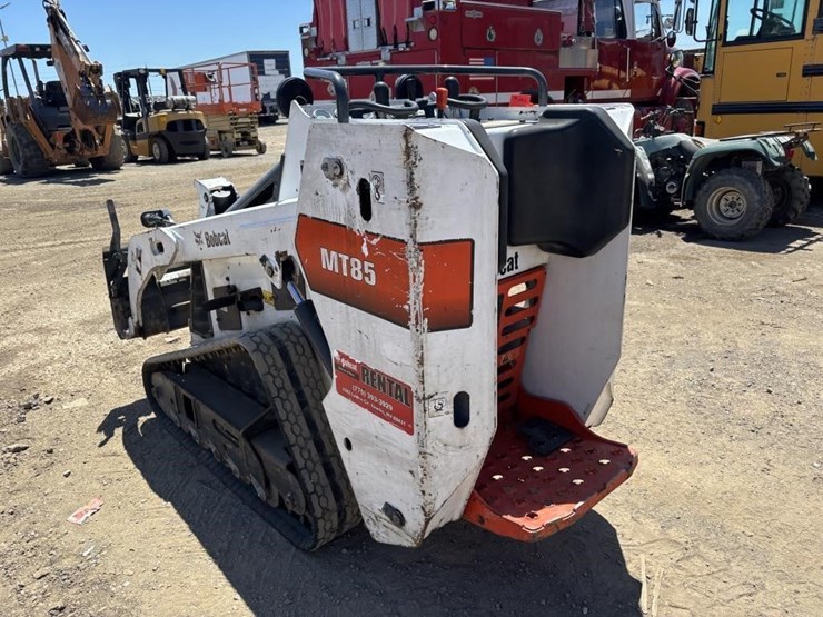 2018-bobcat-mt85-image-4
