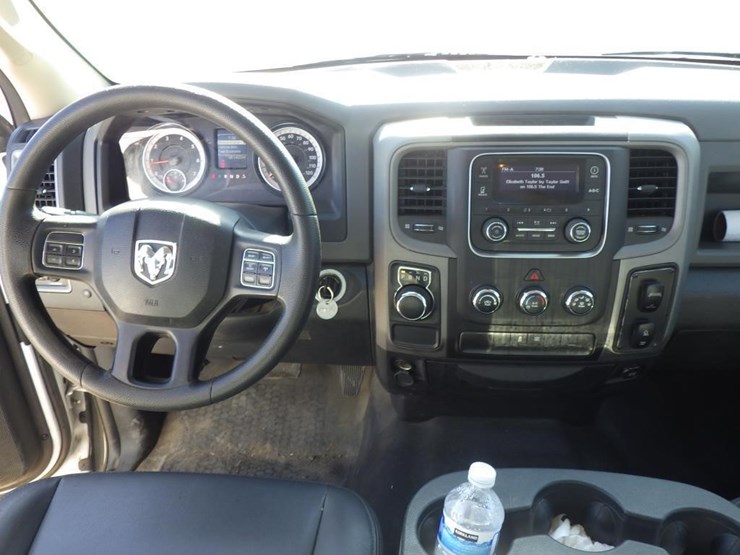 2016-dodge-1500-image-9