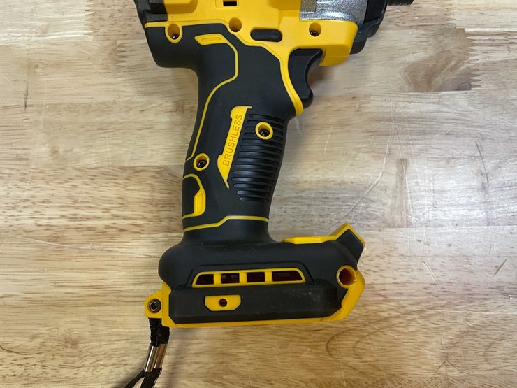 #2701-•-dewalt-compatible-20-v-cordless-1/4"-impact-driver-and-battery-(pr12)-image-5