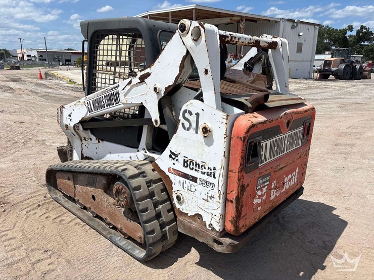 2014-bobcat-t590-image-4