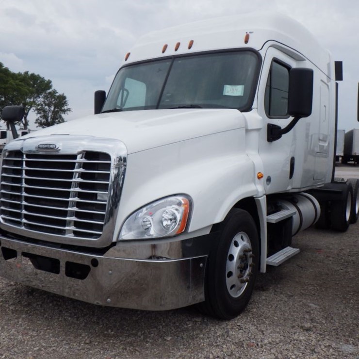 2018 FREIGHTLINER CASCADIA 125