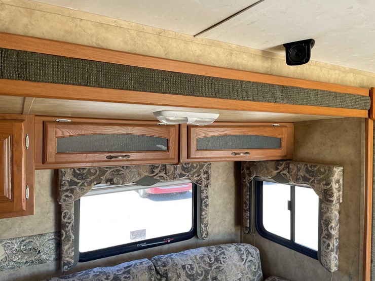 #1515-•-2008-keystone-travel-trailer-(wi-title)-(of)-image-78