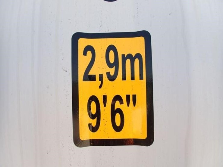 one-way-40-ft-image-22
