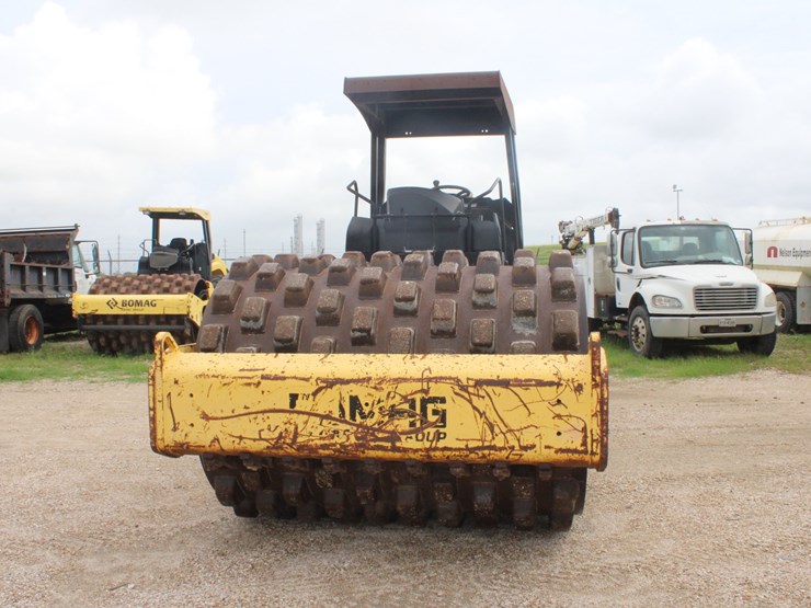 bomag-bw211pd-40-image-3