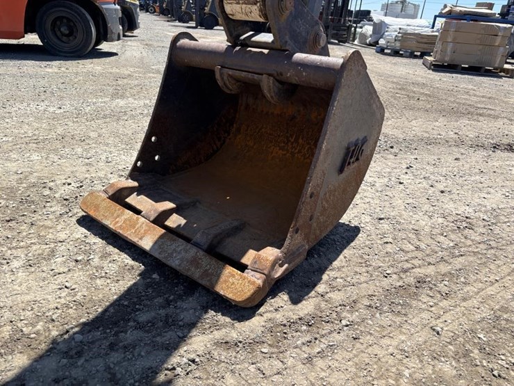 2022-bobcat-e35-image-11