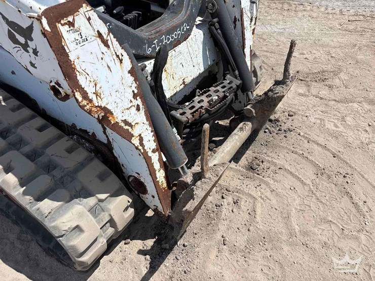 2014-bobcat-t590-image-8