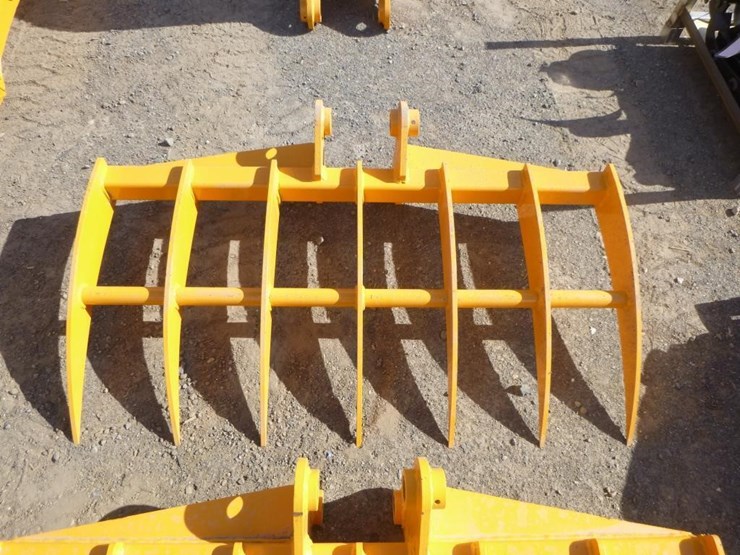 caterpillar-303-image-6