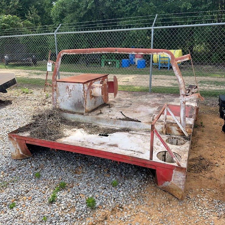 Flatbed Welding Bed with Vise