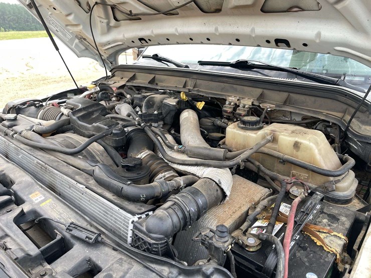2014-ford-f550-image-7