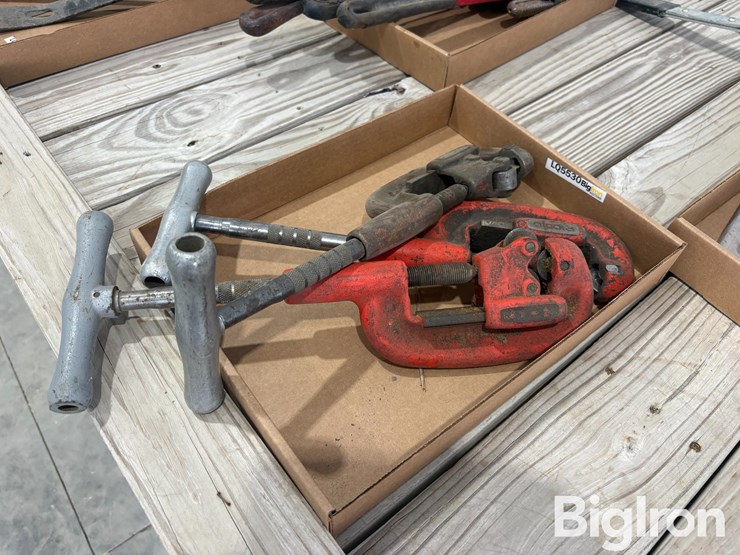 ridgid-pipe-cutters-image-1