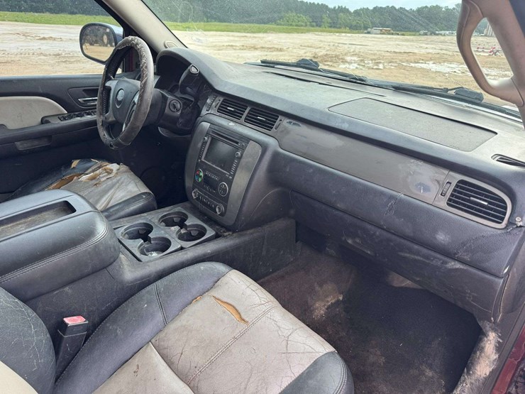 2008-chevrolet-avalanche-1500-image-13
