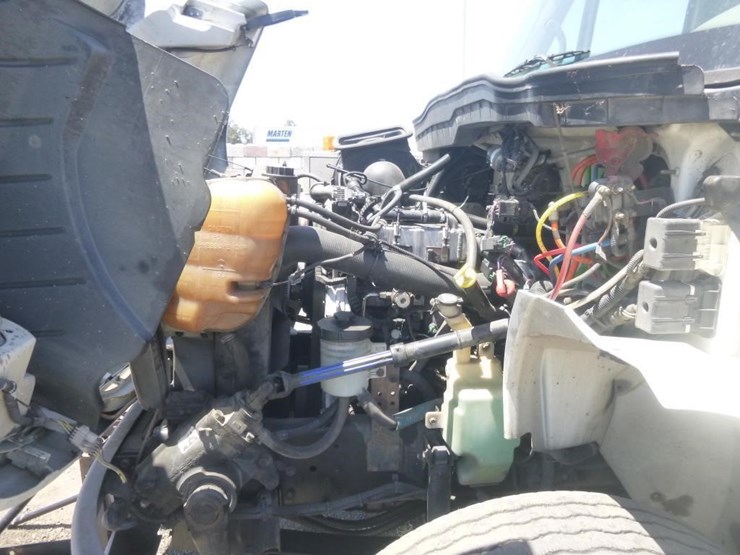 2009-international-durastar-4400-image-27