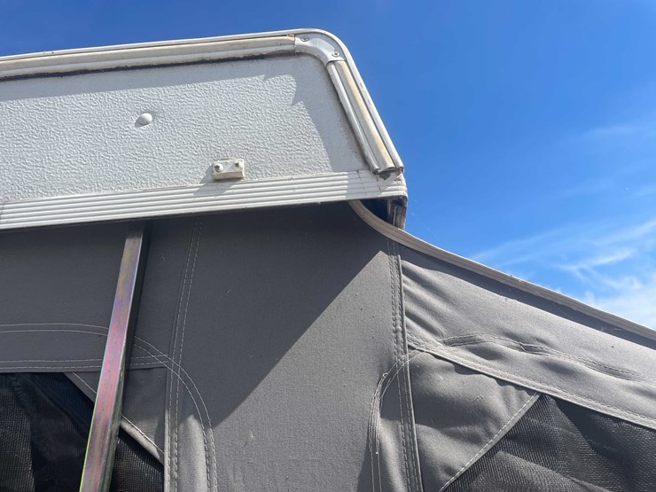 #1514-•-jayco-qwest-pop-up-camper(of)-image-30