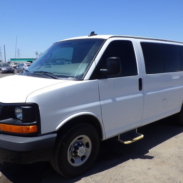 2016 CHEVROLET EXPRESS 3500