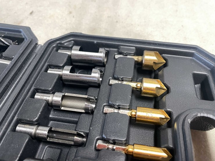 #2745-•-26-piece-countersink-and-drilling-set-(cw)-image-4