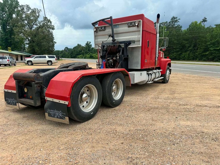 1984-ford-ltl9000-image-7