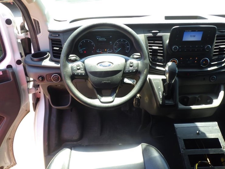 2020-ford-transit-image-9