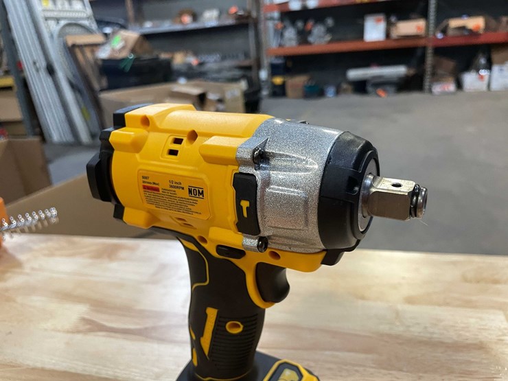 #2698-•-dewalt-20-v-compatible-1/2"-cordless-impact-(pr12)-image-7