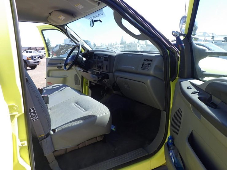 2003-ford-f550-image-6