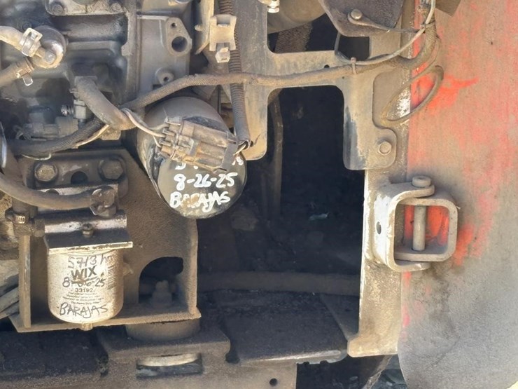2005-bobcat-t180-image-34