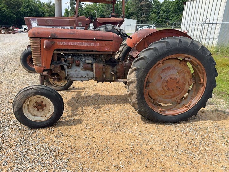 massey-ferguson-65-image-2