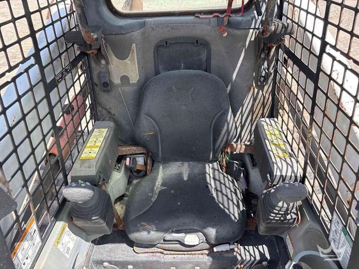 2014-bobcat-t590-image-20