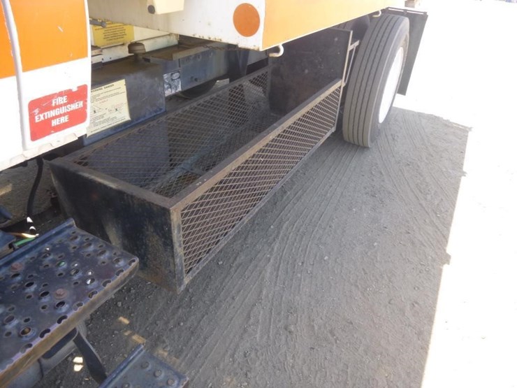 2006-international-durastar-4300-image-16