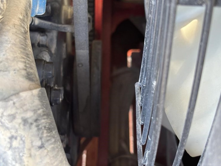 2016-takeuchi-tb240-image-62