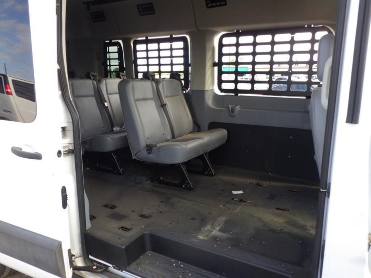 2019-ford-transit-image-7