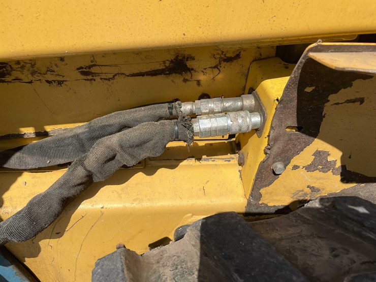 #1512-•-new-holland-skid-steer-(of)-image-27