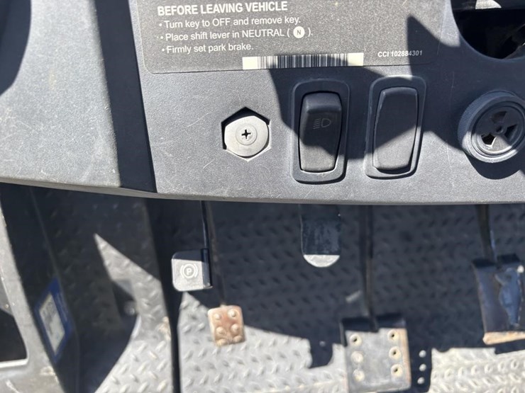 2020-club-car-carryall-1700-image-14