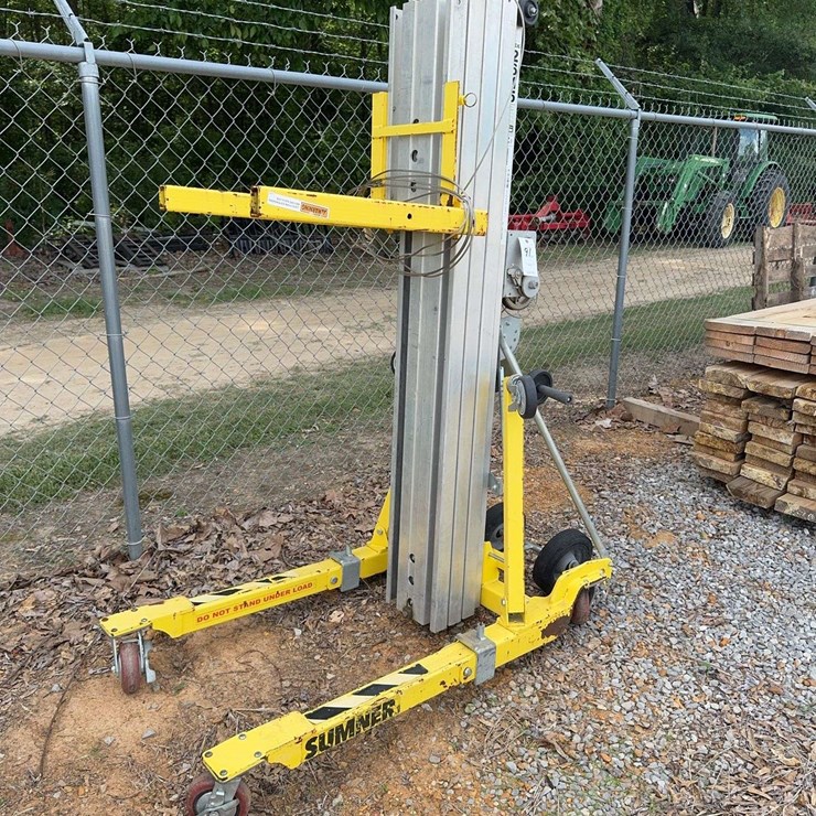 2020 Sumner 2615 Lift on Castors