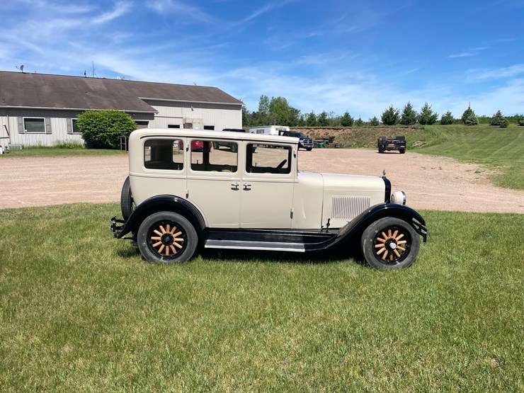#1500-•-1928-dodge-brothers-4-door-sedan-(marion,-wi)-image-3