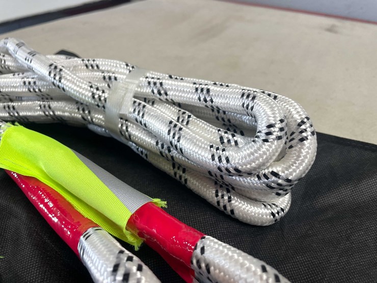 #2742-•-heavy-duty-recovery-tow-rope-(cw)-image-3