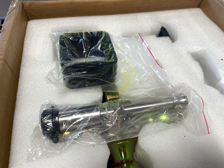 #2734-•-tri-ball-with-hook-trailer-hitch-(cw)-image-10