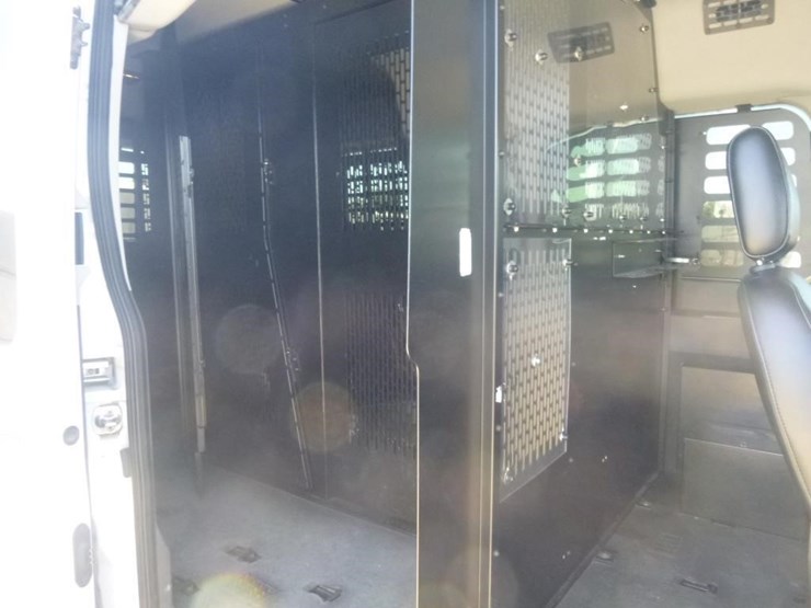 2020-ford-transit-image-14