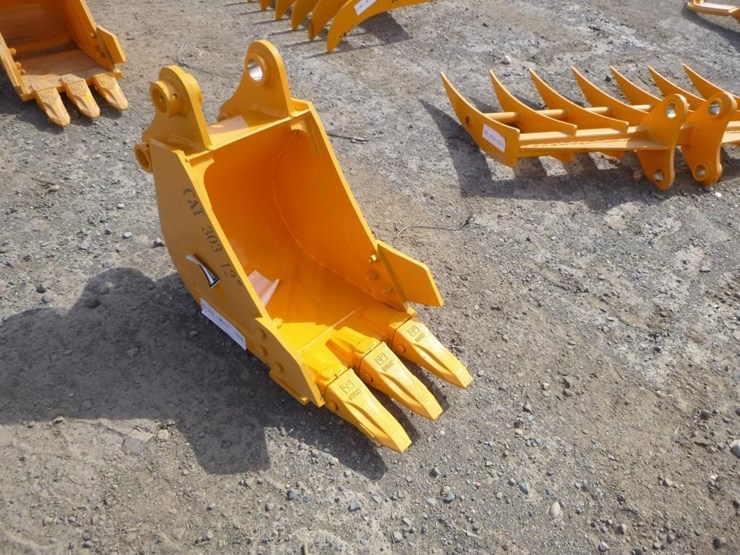 caterpillar-303-image-2