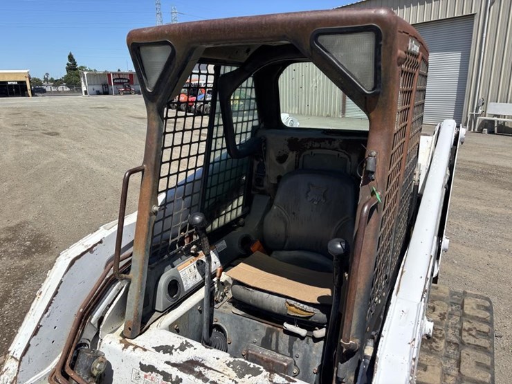 2005-bobcat-t180-image-20