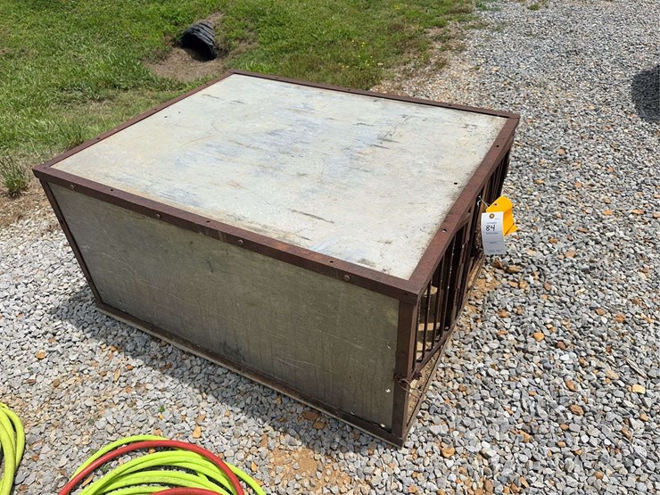 metal-dog-box,-2-compartment-image-3