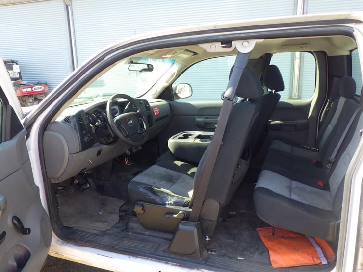 2008-chevrolet-2500-image-5