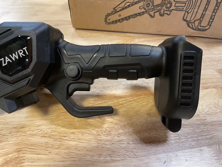 #2703-•-21-v-6"-mini-cordless-chainsaw-(pr12)-image-4
