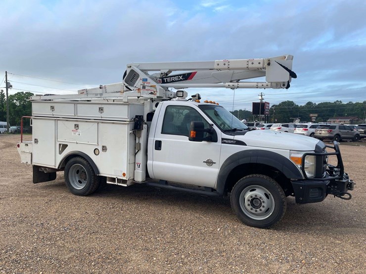 2014-ford-f550-image-4