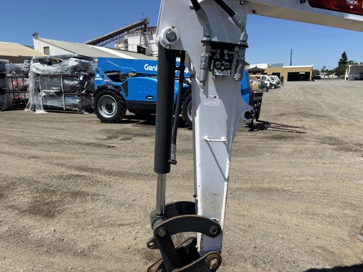 2022-bobcat-e35-image-16