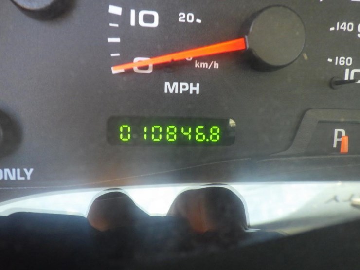 2003-ford-f550-image-14