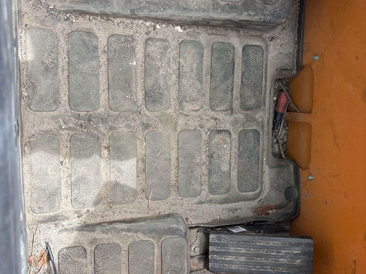 2025-case-tv620b-image-32