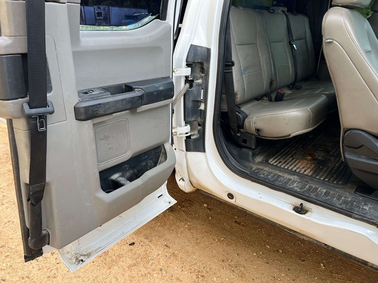 2020-ford-f250-sd-xl-image-30